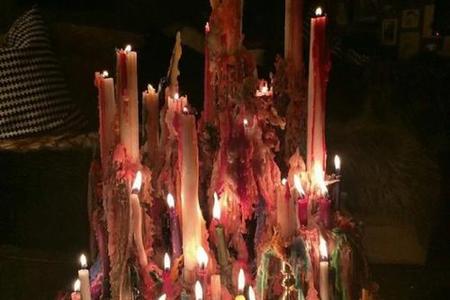梦见玉佩在夜晚静静发光