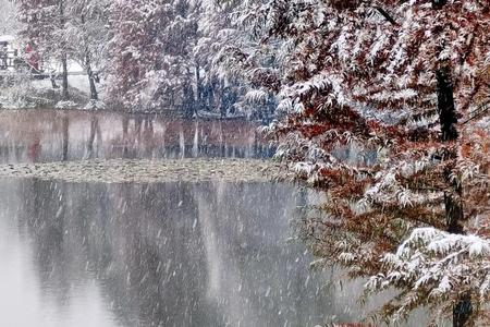 2025年大雪天气会变得多冷？养生穿衣要注意什么？