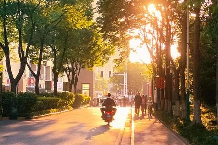 2025年07月02日出生的严姓宝宝取什么名好？